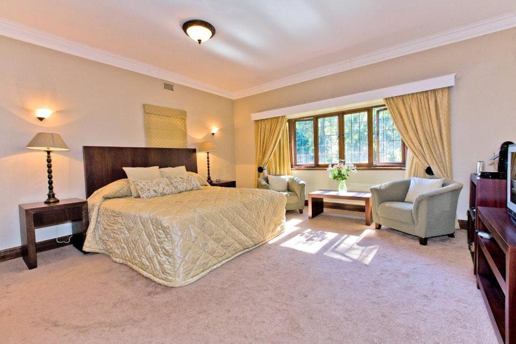 Отель Eagle Wind Manor Хиллкрест Экстерьер фото