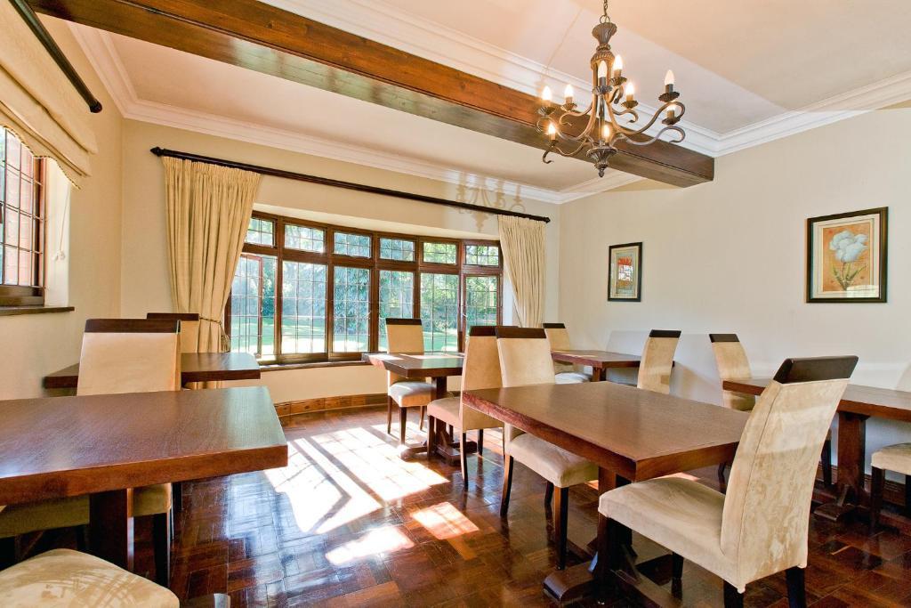 Отель Eagle Wind Manor Хиллкрест Экстерьер фото